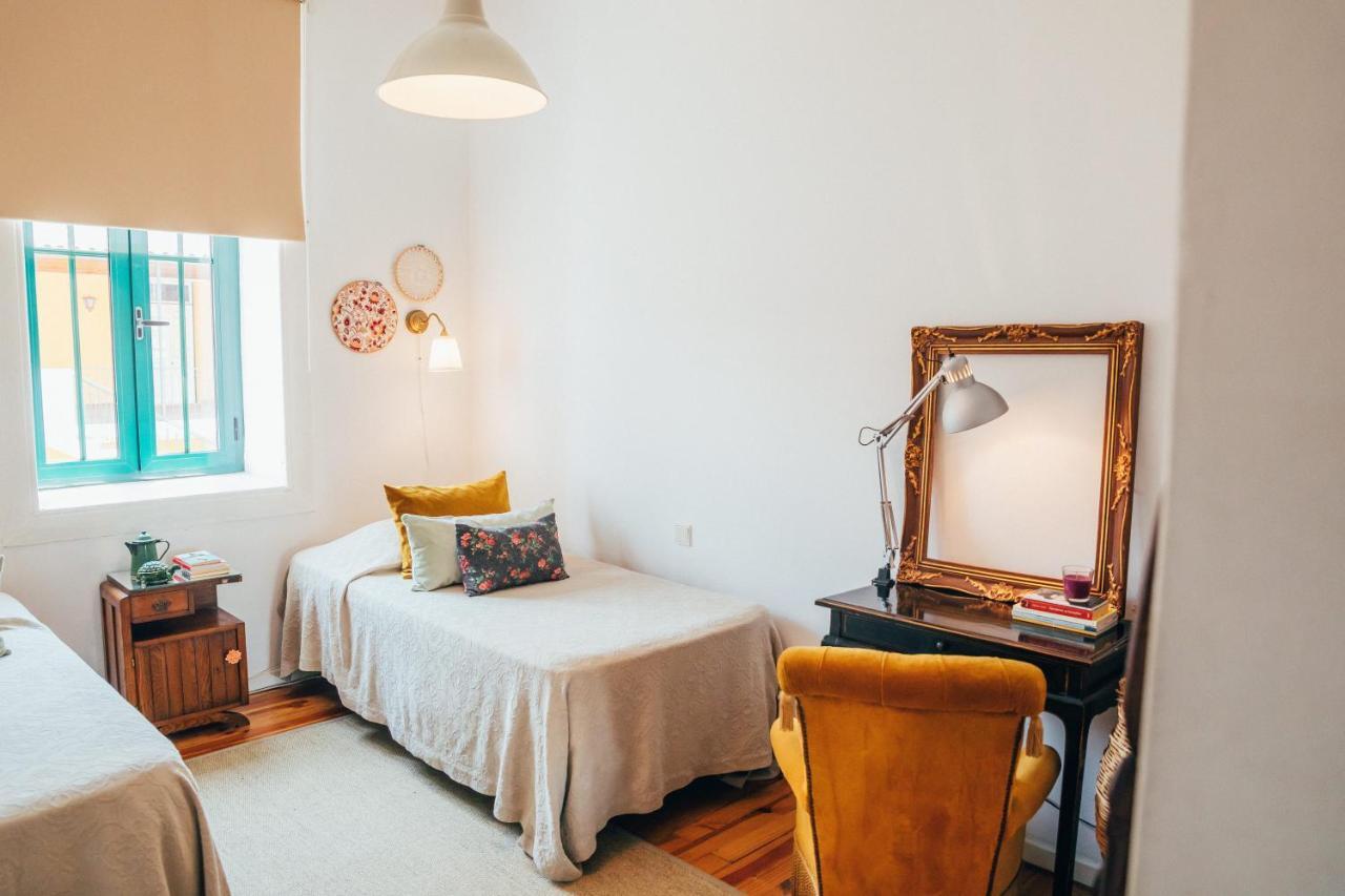 Dona Fina Guest House Mirandela Extérieur photo